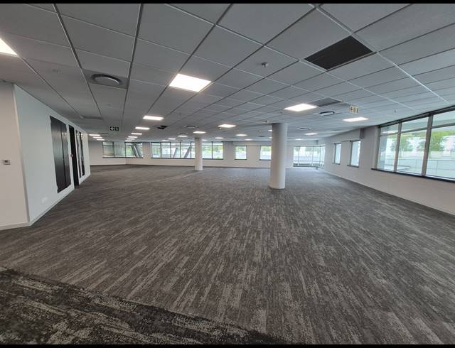 736M² OFFICE TO LET IN SANDTON CENTRAL